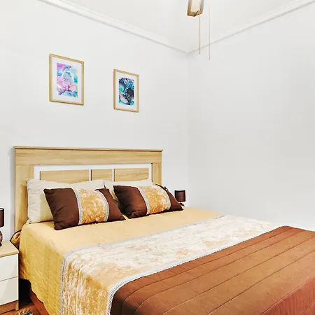 аcogedor De Dos En Apartamento Torrevieja